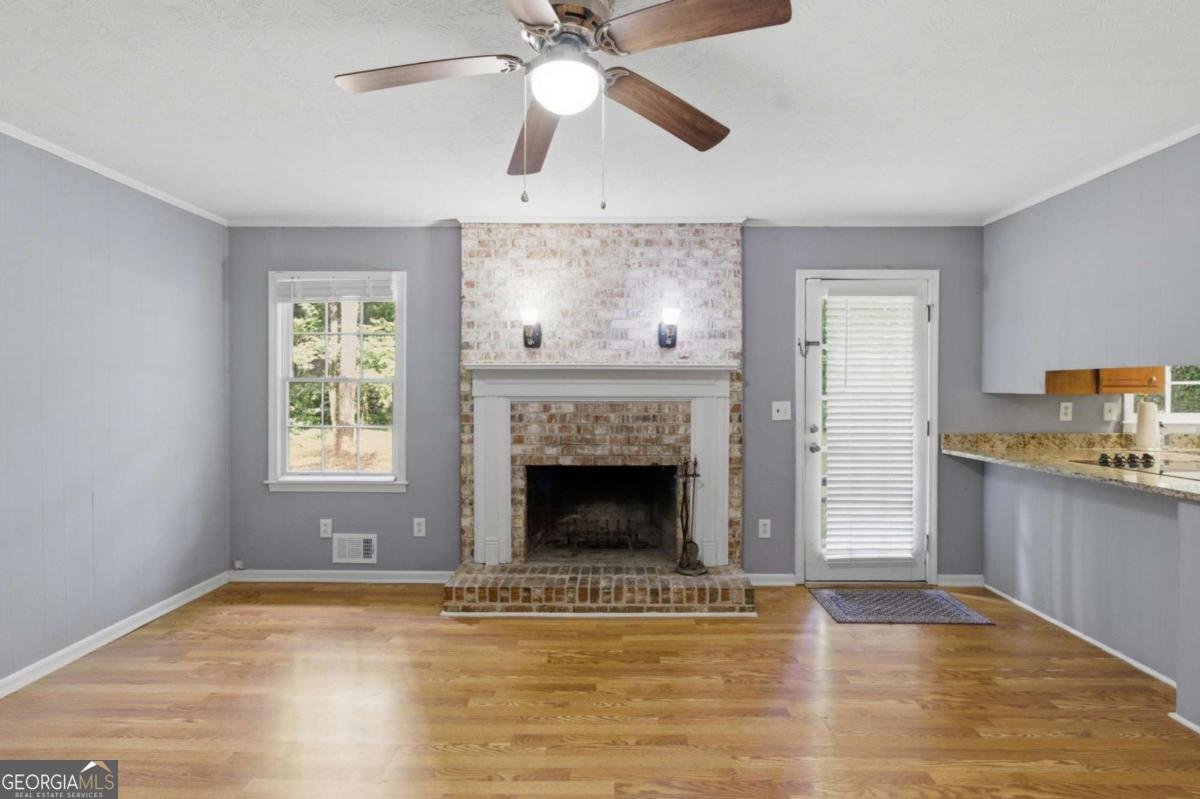 5657 Mountainbrooke Court Stone Mountain - Photo 11