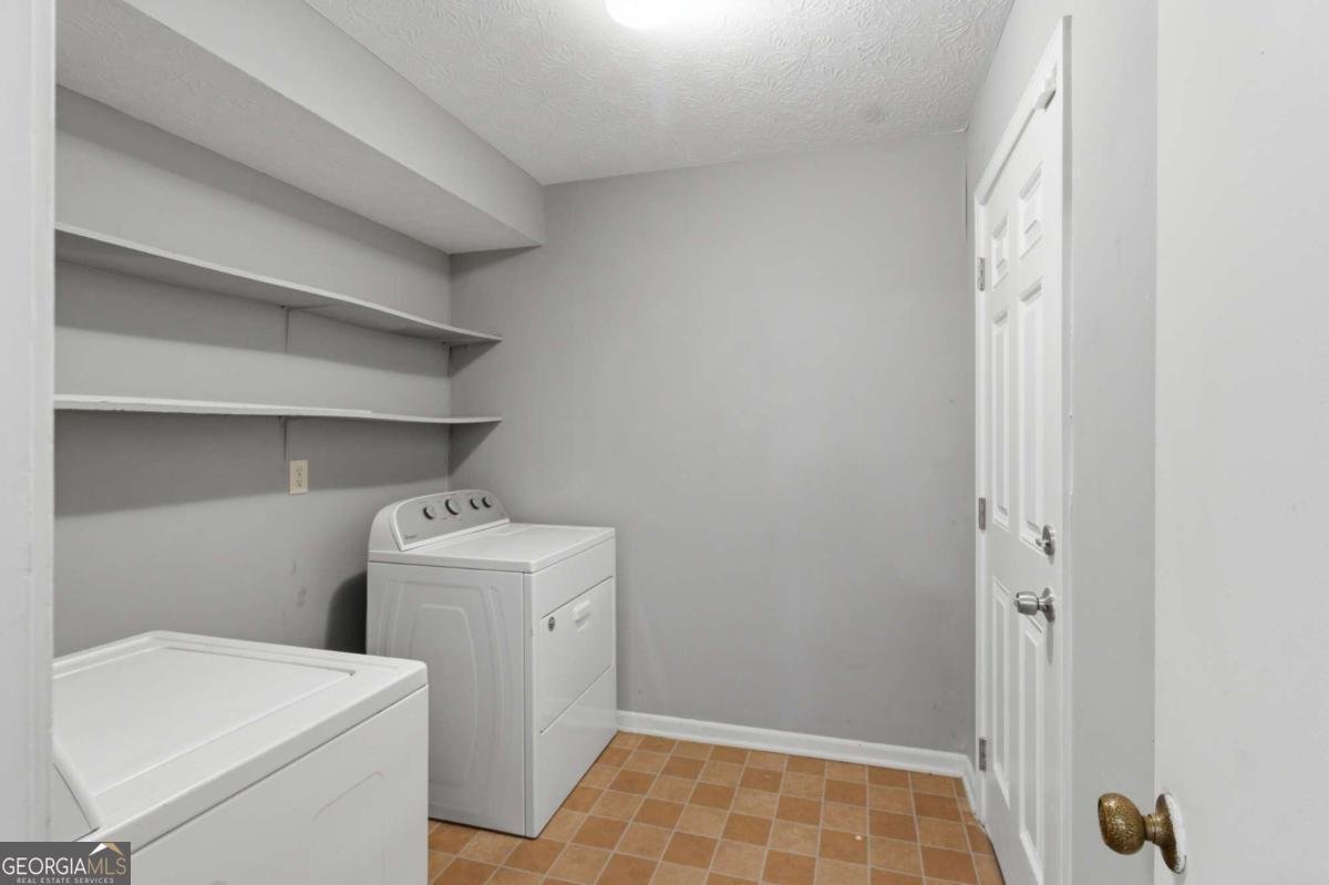 5657 Mountainbrooke Court Stone Mountain - Photo 27