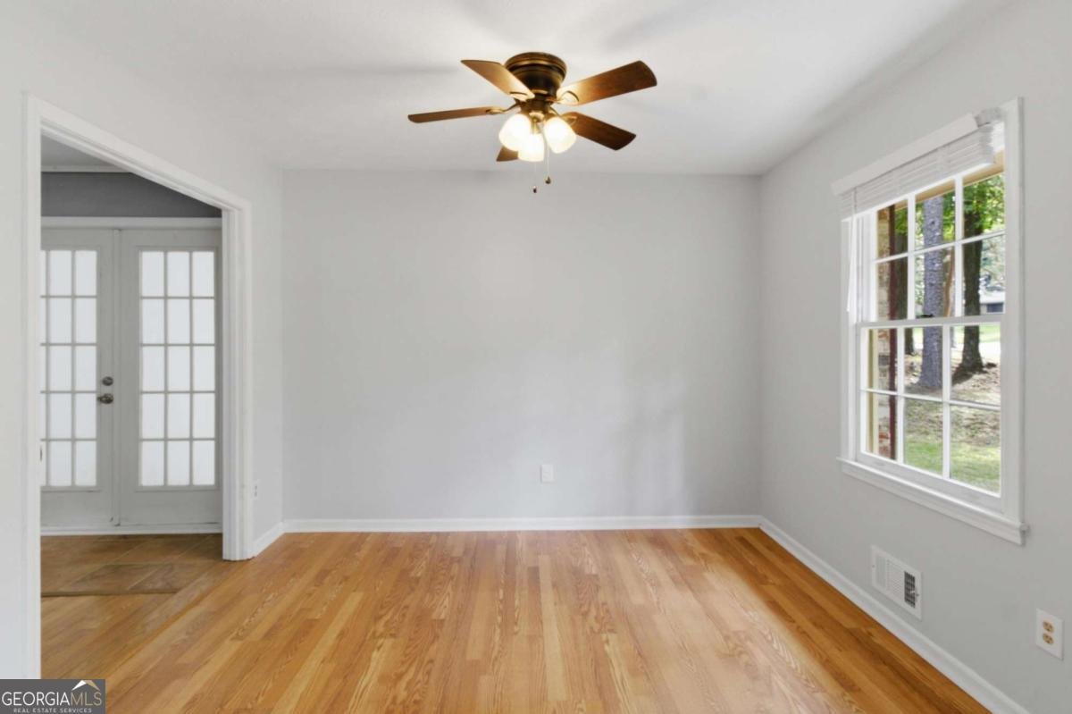 5657 Mountainbrooke Court Stone Mountain - Photo 6