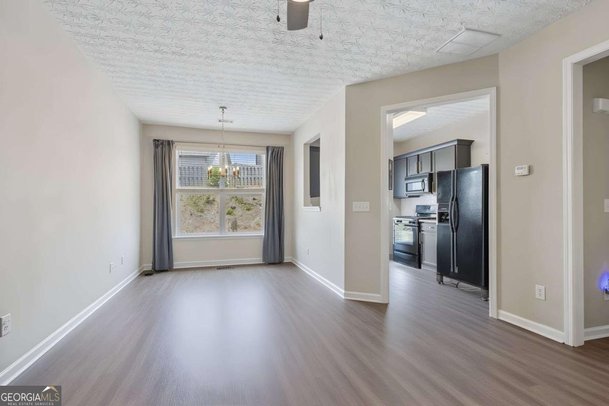 6608 Splashwater Drive Flowery Branch - Photo 12