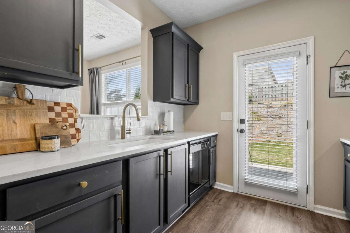 6608 Splashwater Drive Flowery Branch - Photo 19