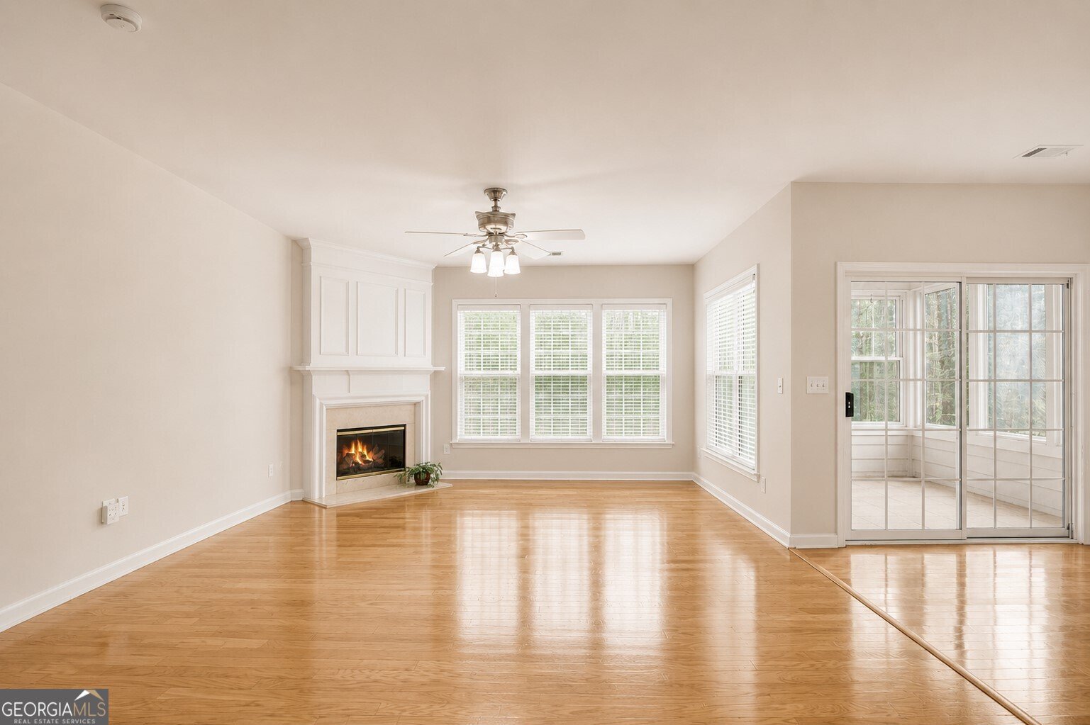 132 Churchcliff Drive Woodstock - Photo 9
