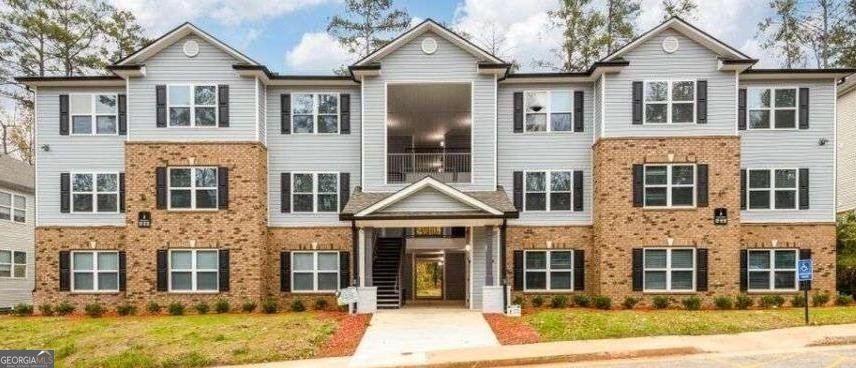 5301 Fairington Club Drive Lithonia - main photo