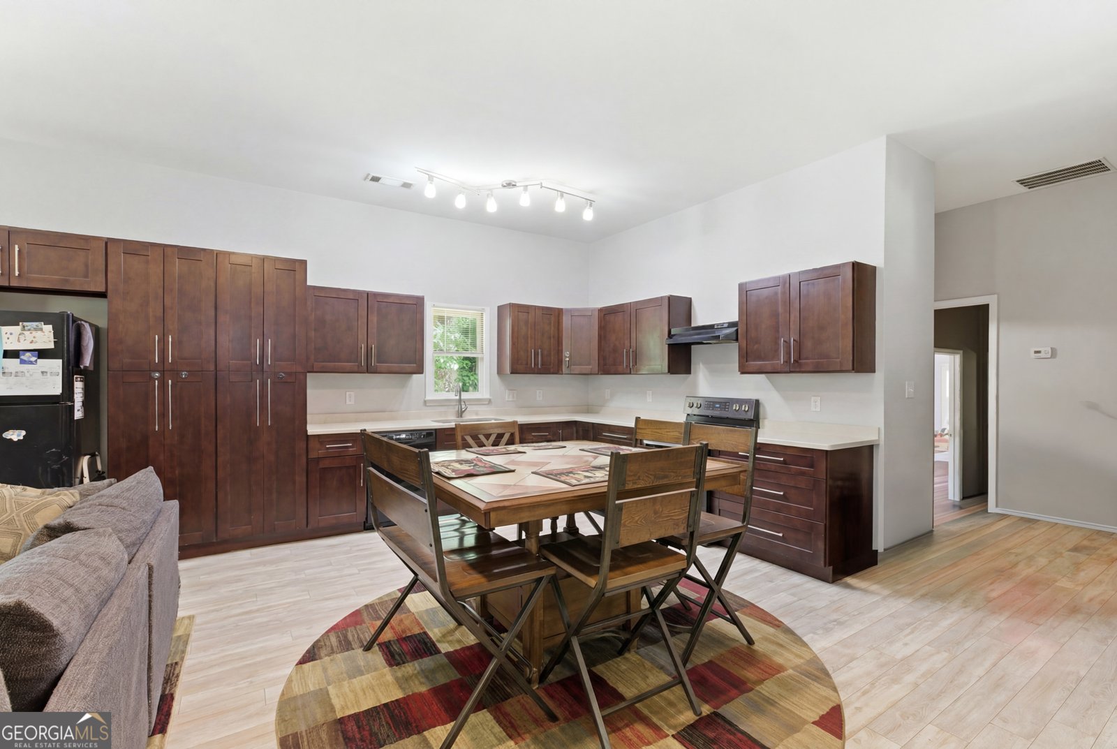 313 Pratten Drive Cleveland - Photo 6