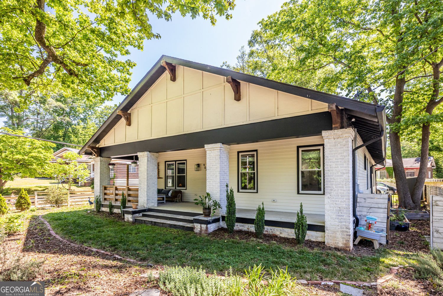908 Cascade Avenue Atlanta - main photo