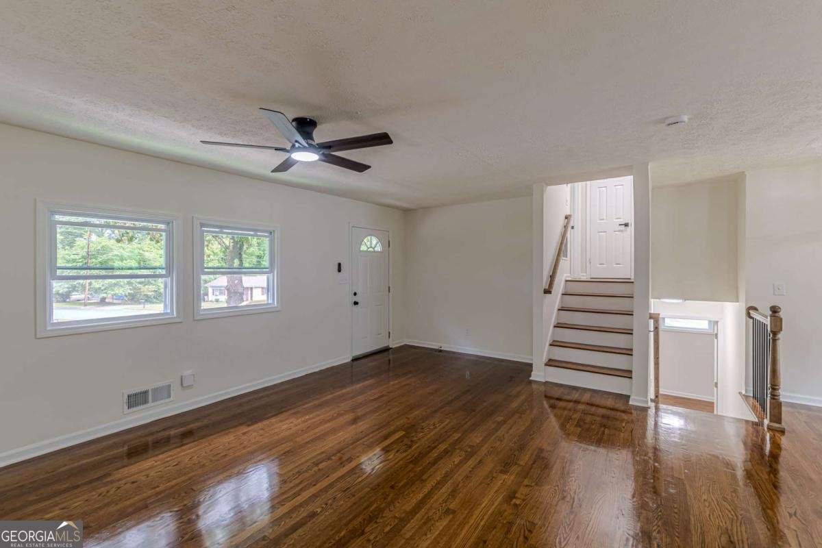 8285 Hemlock Drive Jonesboro - Photo 10