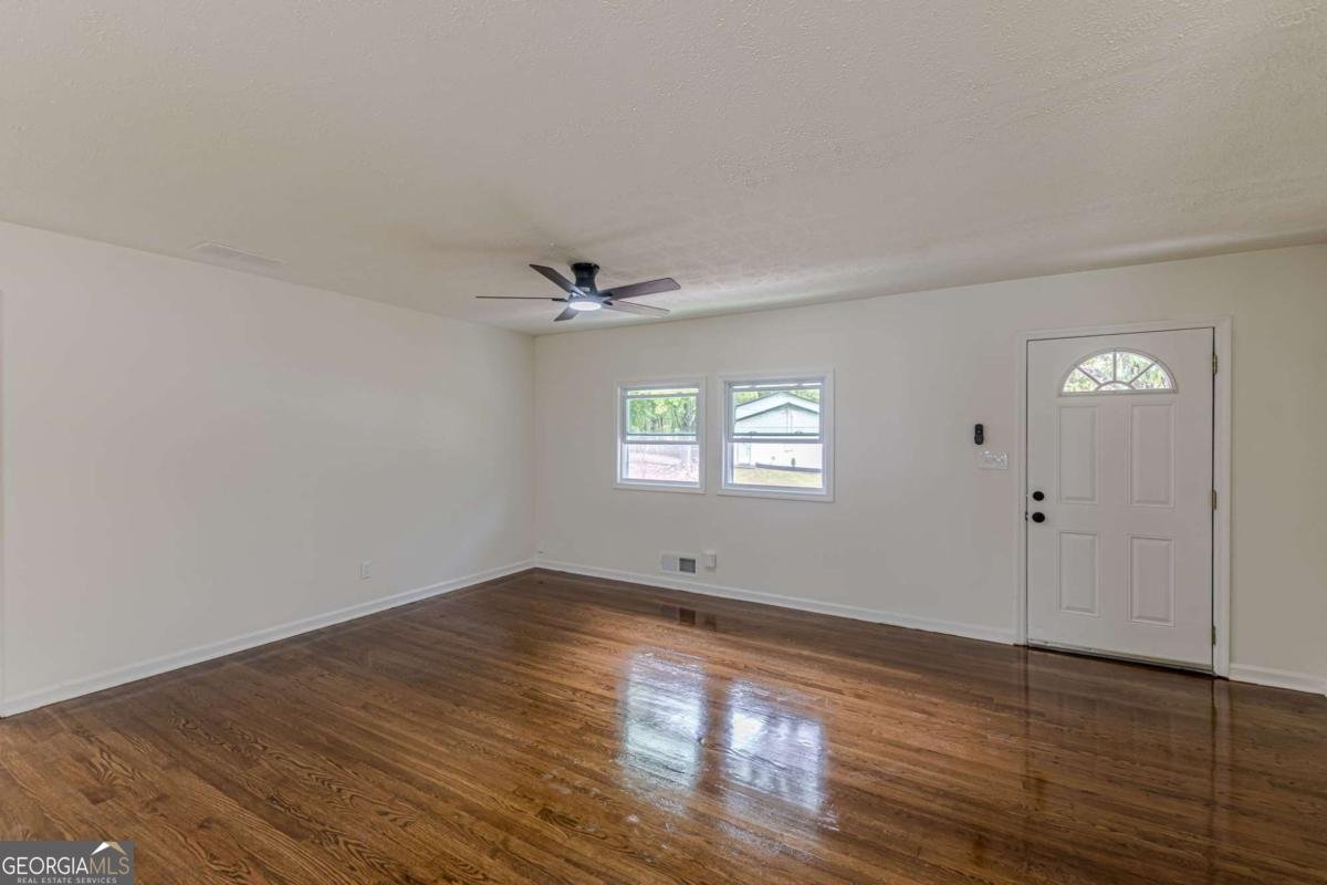 8285 Hemlock Drive Jonesboro - Photo 11