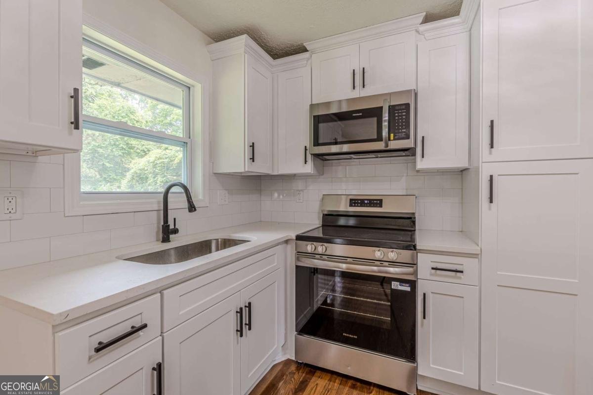 8285 Hemlock Drive Jonesboro - Photo 14