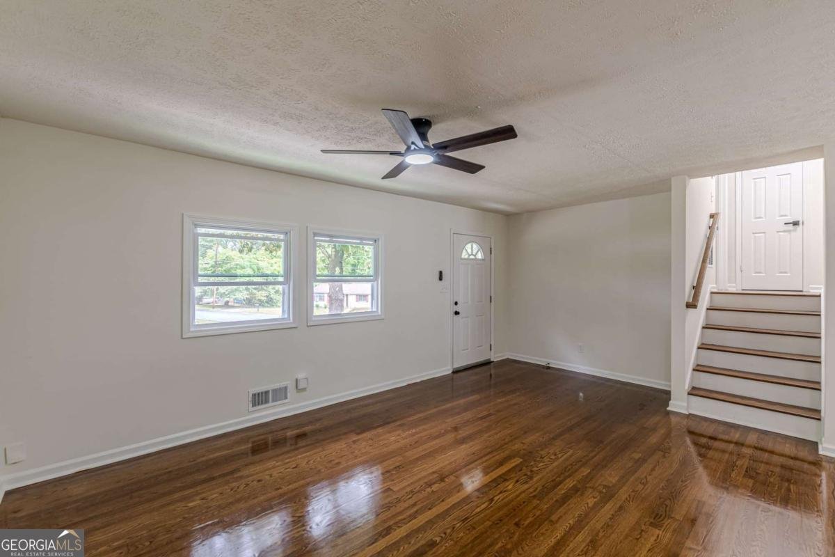 8285 Hemlock Drive Jonesboro - Photo 9