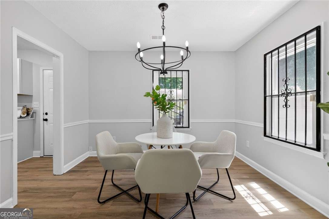 2252 Beecher Circle Atlanta - Photo 12