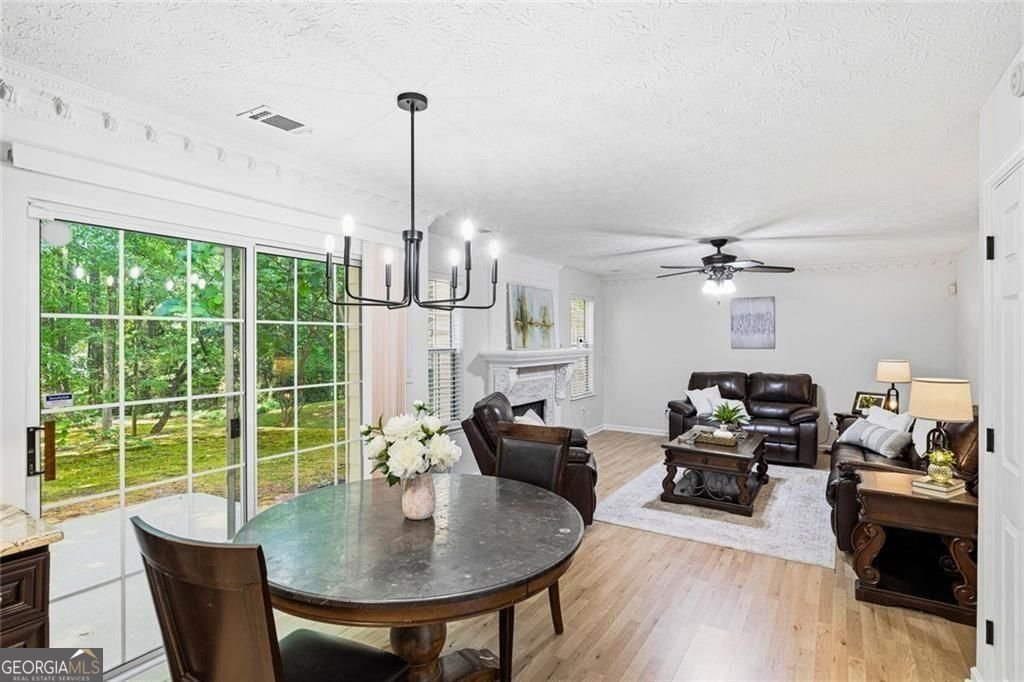 1075 Hidden Pond Lane Roswell - Photo 10