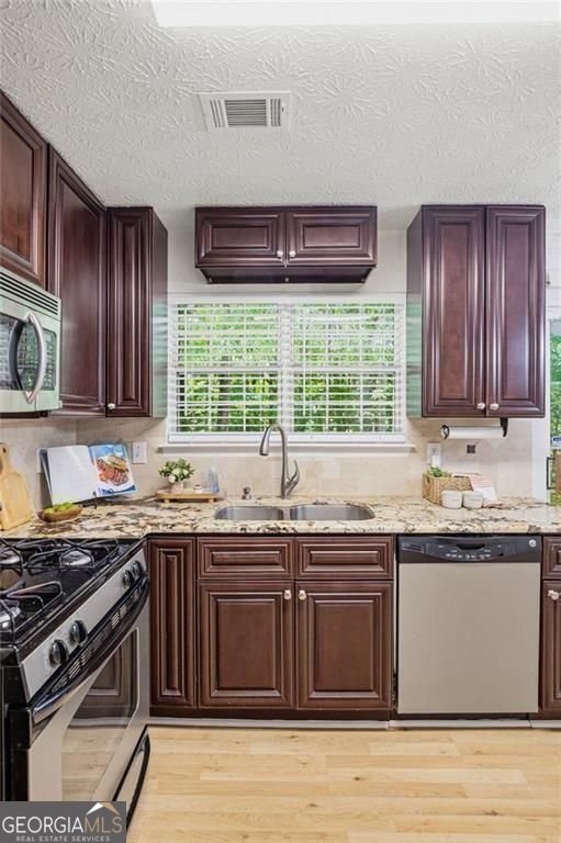 1075 Hidden Pond Lane Roswell - Photo 21
