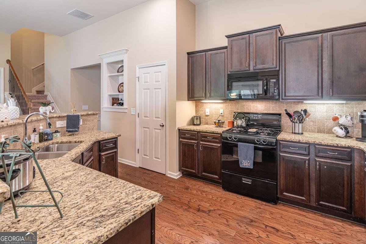 947 Upland Court Buford - Photo 17
