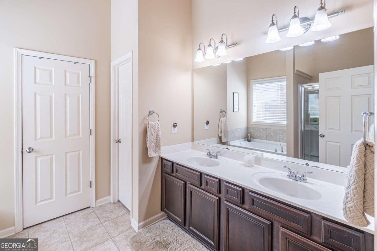 947 Upland Court Buford - Photo 22