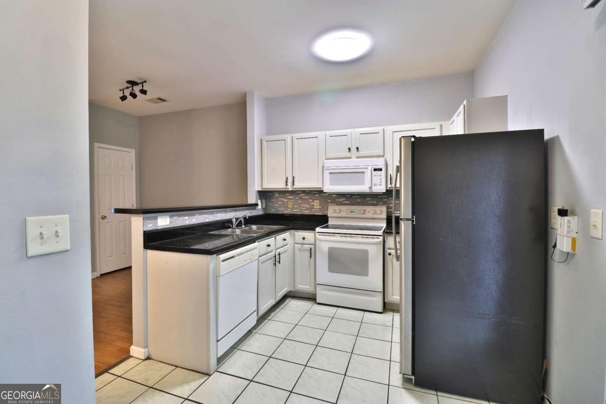 398 Paden Cove Trail Lawrenceville - Photo 14