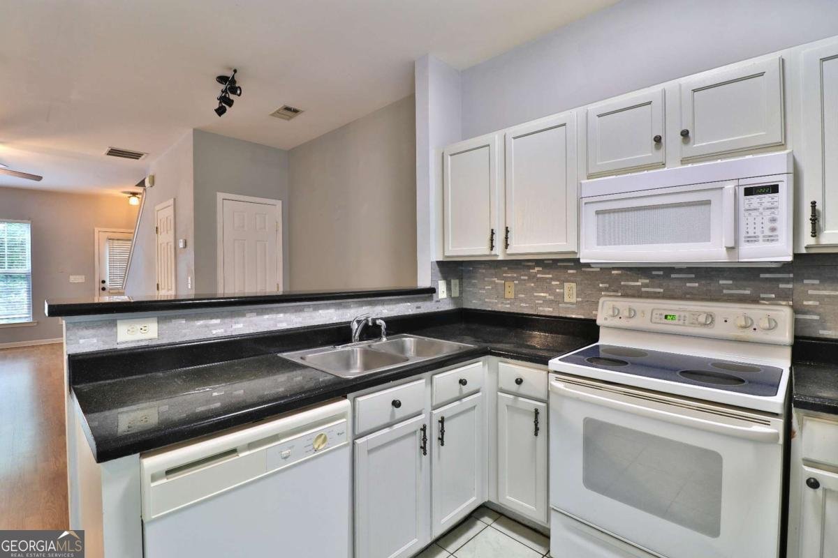 398 Paden Cove Trail Lawrenceville - Photo 15