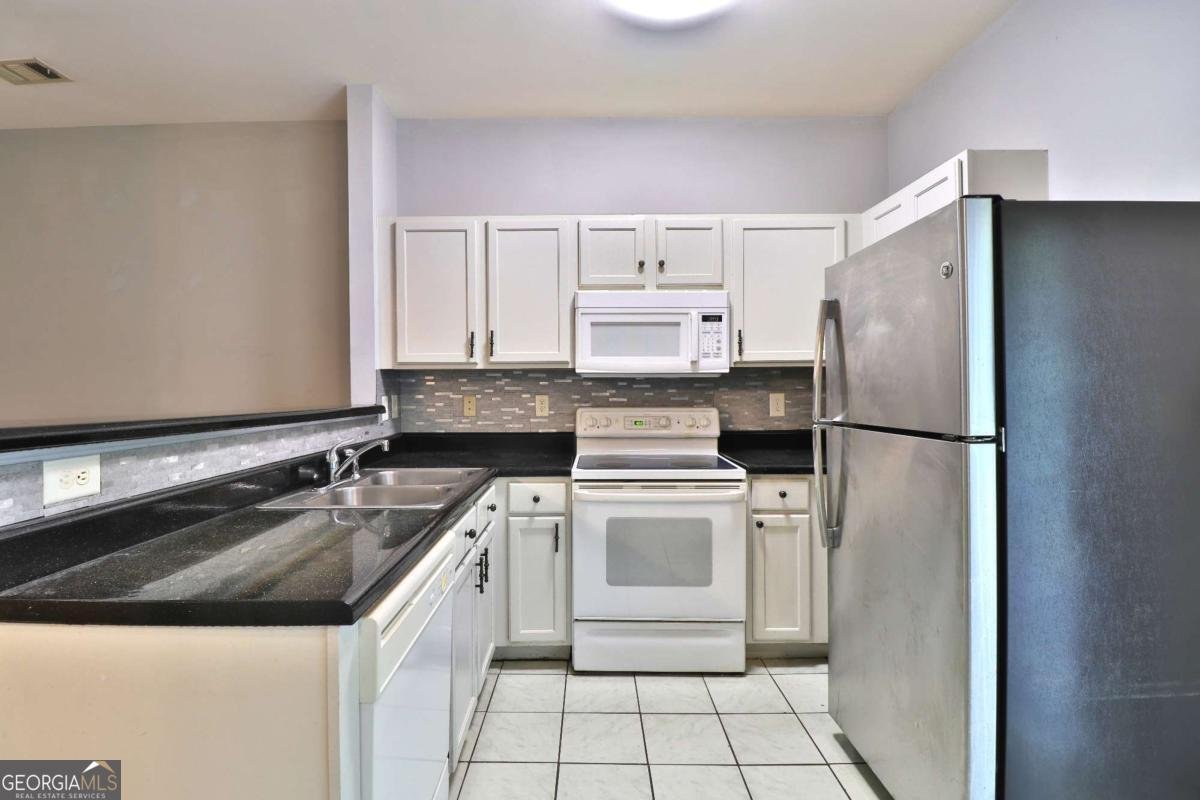 398 Paden Cove Trail Lawrenceville - Photo 16