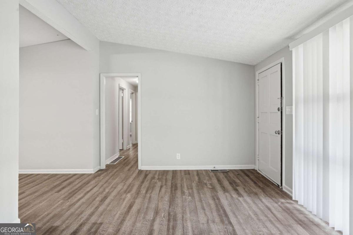 2485 Brackett Drive Marietta - Photo 7