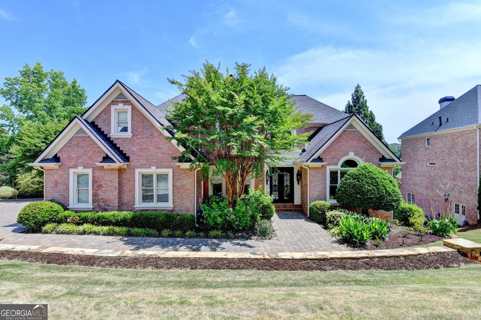8360 Kenningston Way Duluth - main photo
