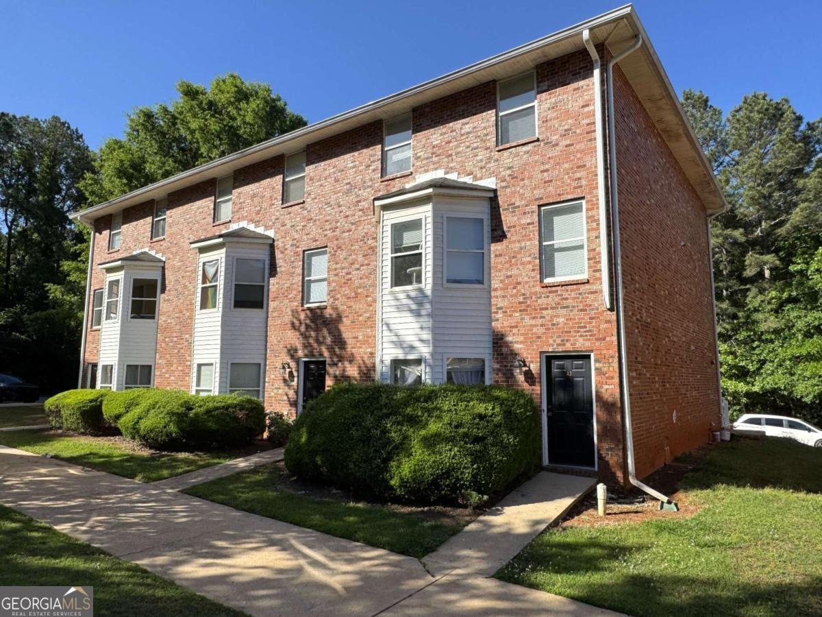 1850 Cedar Shoals Drive Athens - main photo