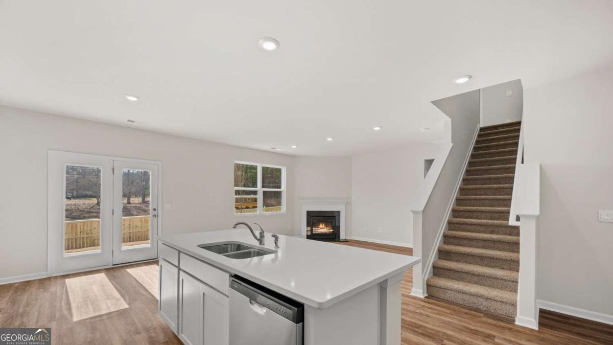 201 Defilippe Drive Statham - Photo 10