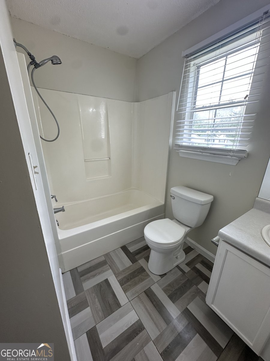 465 Eagles Crossing Circle Riverdale - Photo 9