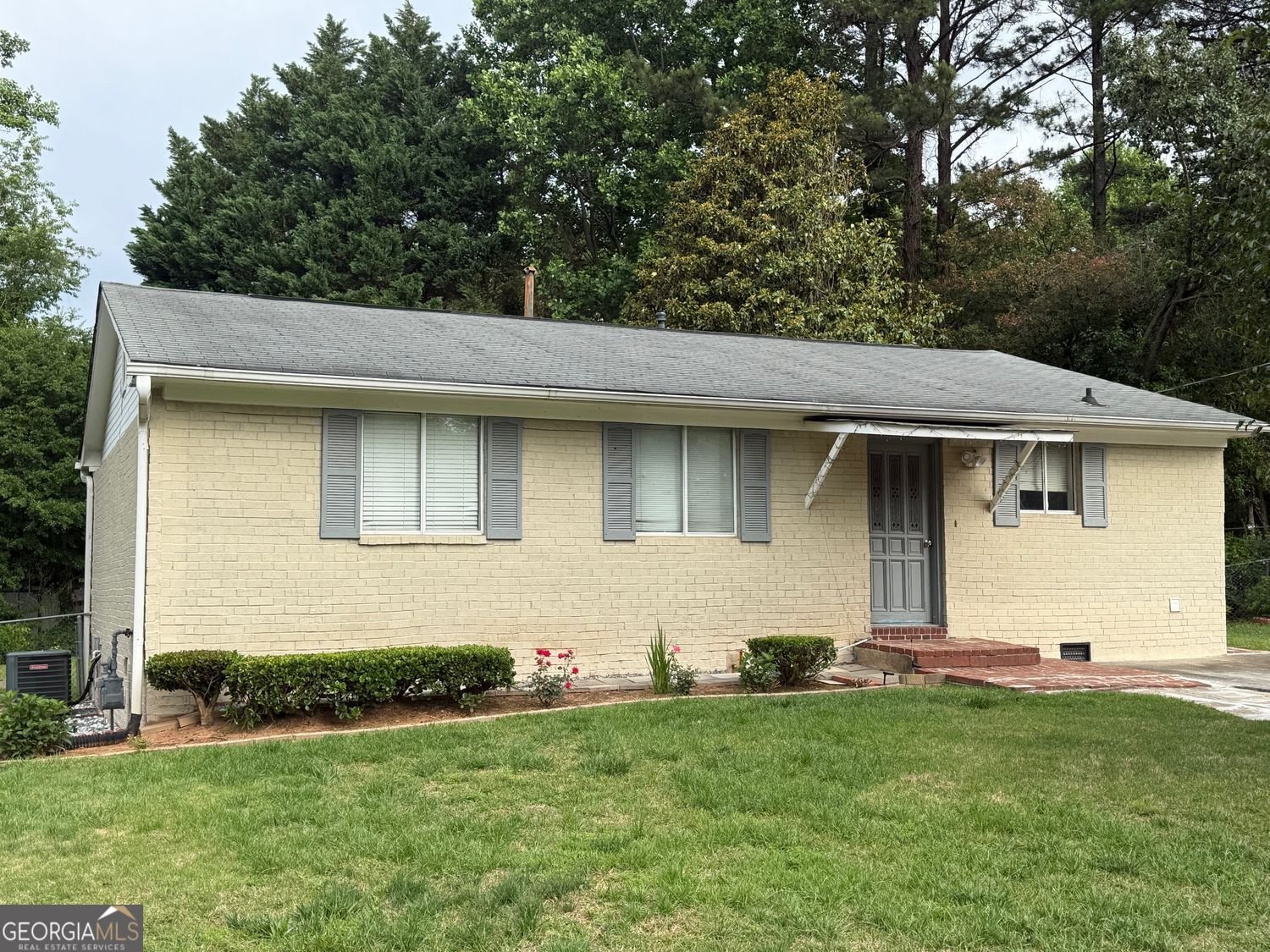 1072 Thrasher Court Norcross - main photo