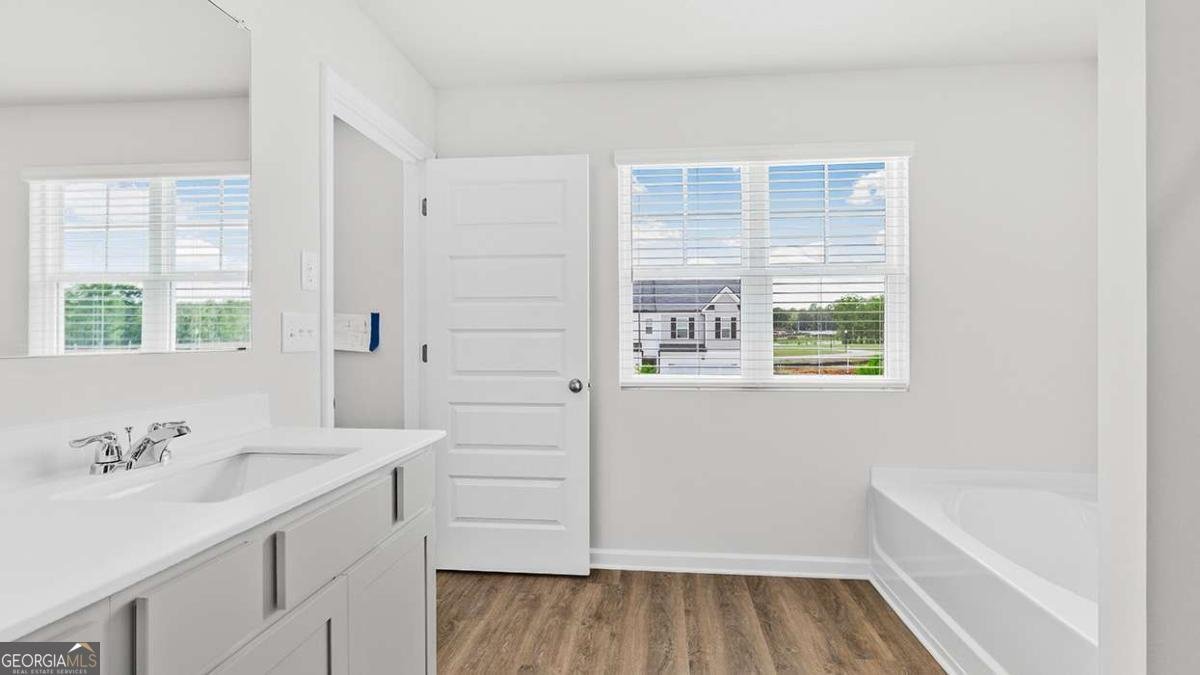 242 Sound Circle Stockbridge - Photo 18