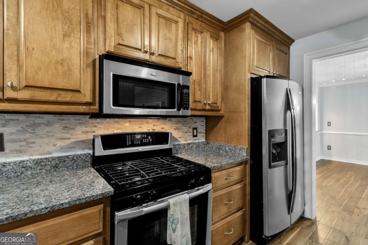 8804 willow creek Douglasville - Photo 10