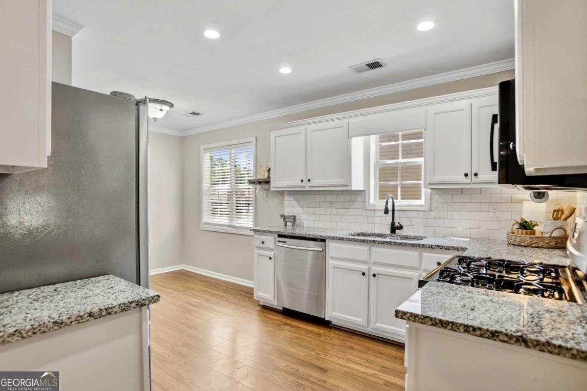 134 Amelia Garden Way Lawrenceville - Photo 10