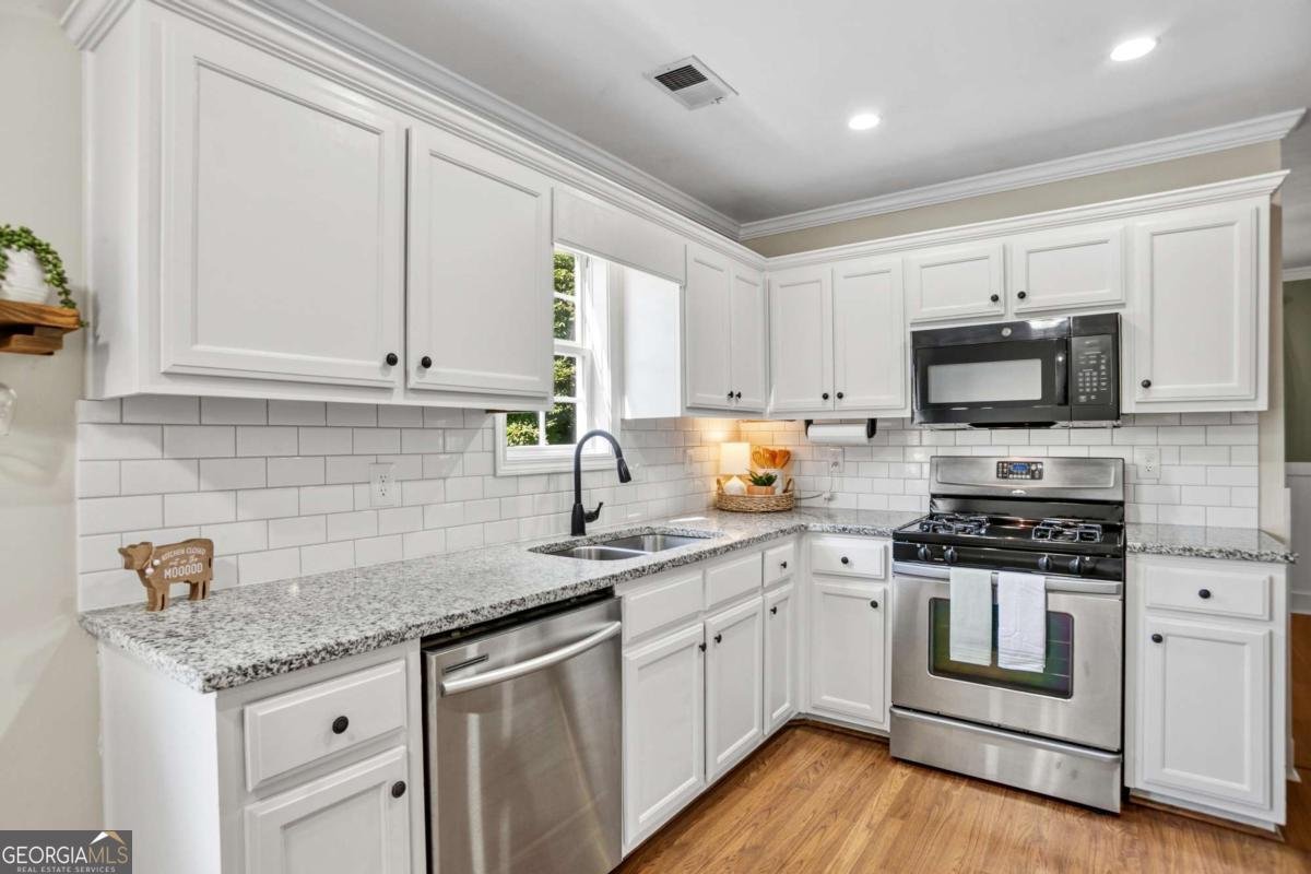 134 Amelia Garden Way Lawrenceville - Photo 11