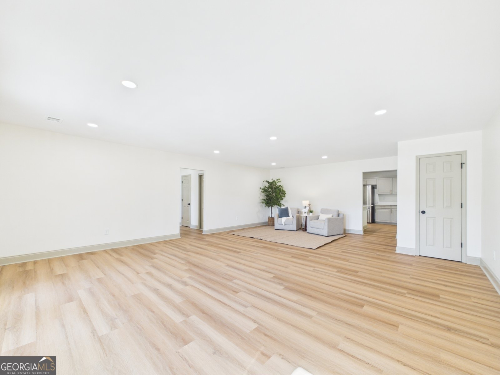 163 Welker Circle Macon - Photo 7