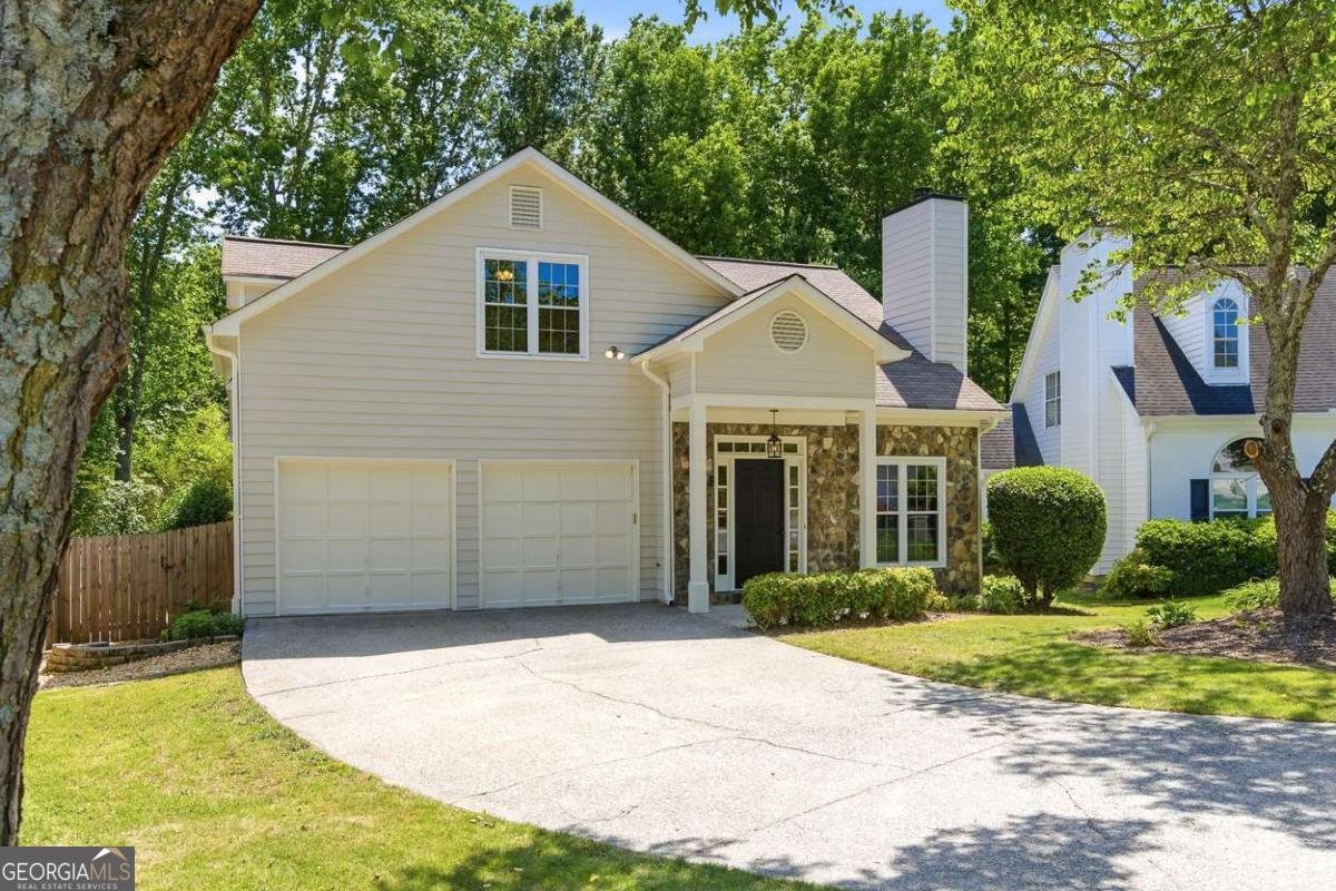 225 Blue Heron Lane Alpharetta - main photo