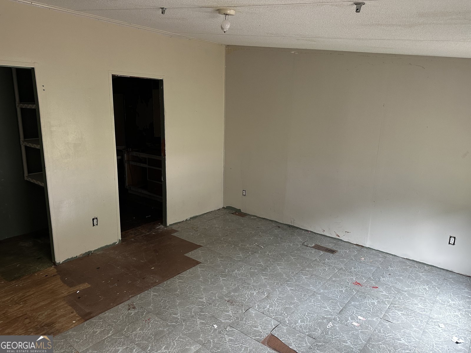 2050 Buckhorn Road Clarkesville - Photo 6