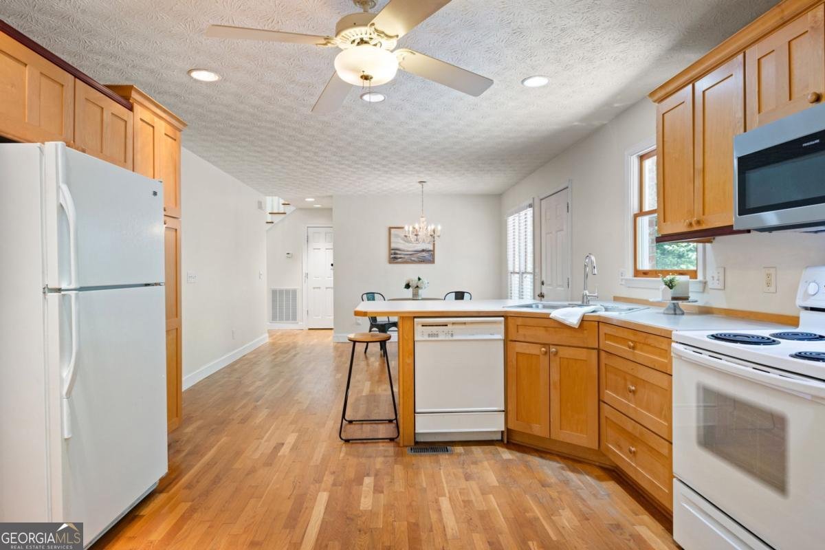 301 Benson Road Dallas - Photo 18