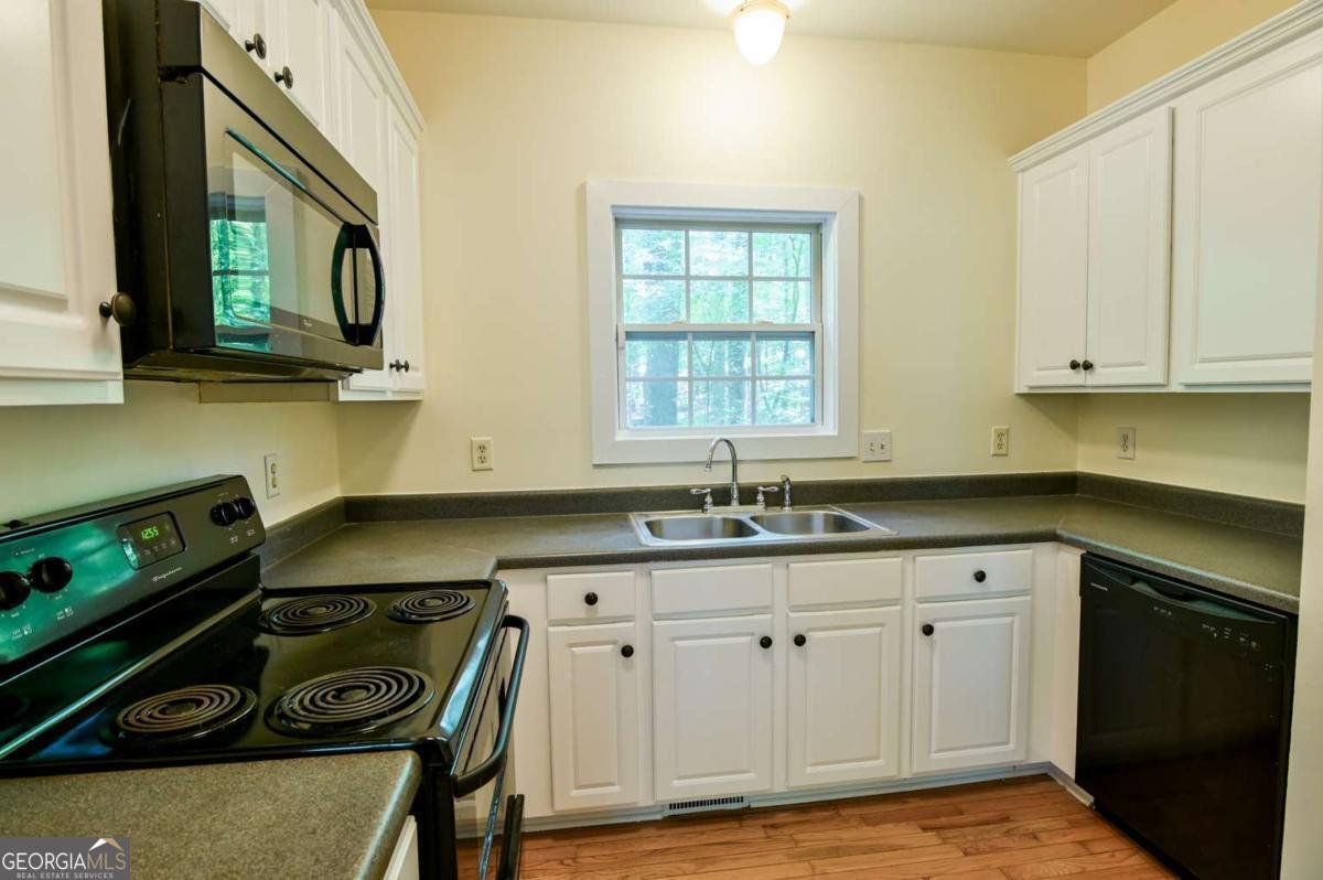 940 Forest Heights Drive Athens - Photo 9