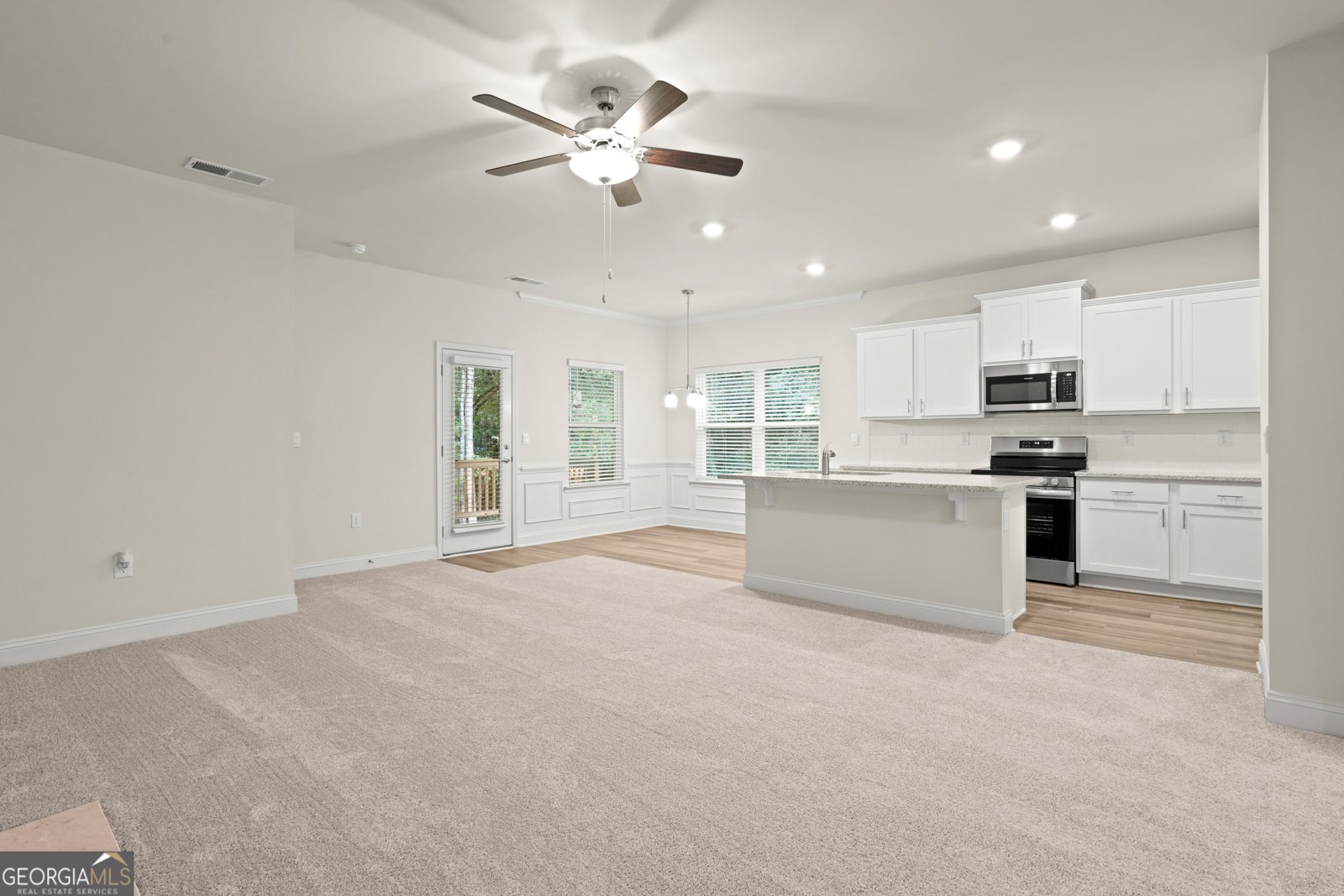 202 Chaucer Lane Carrollton - Photo 8