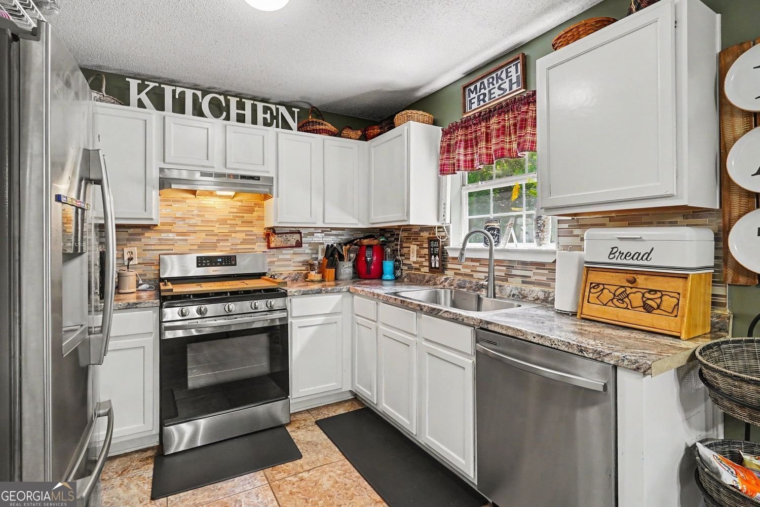 604 Rayella Drive Stockbridge - Photo 13