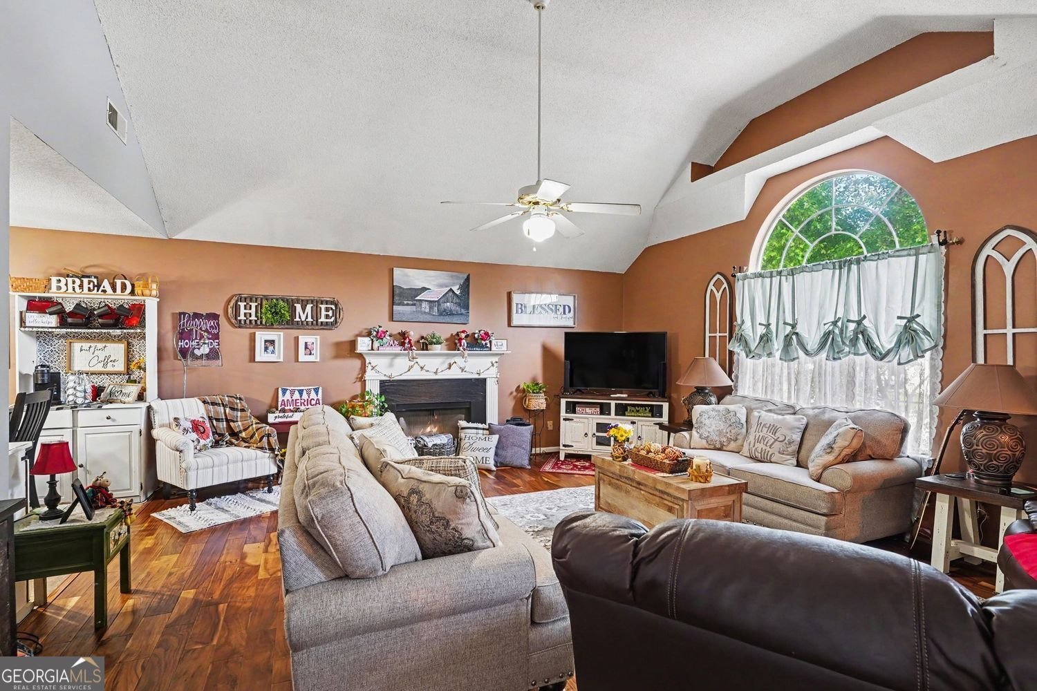 604 Rayella Drive Stockbridge - Photo 8