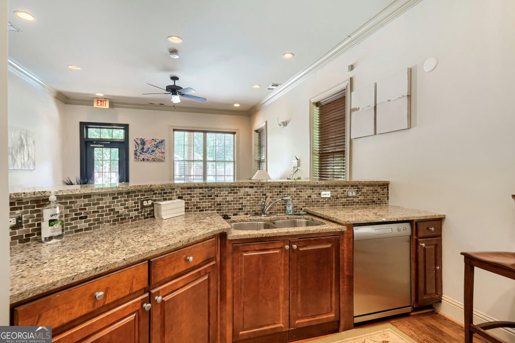 2300 Peachford Road Dunwoody - Photo 24