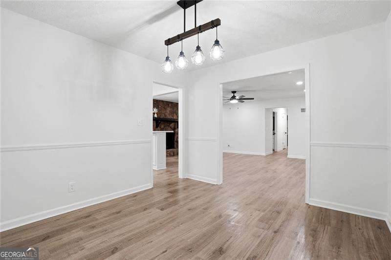 408 Riverlake Court Woodstock - Photo 11