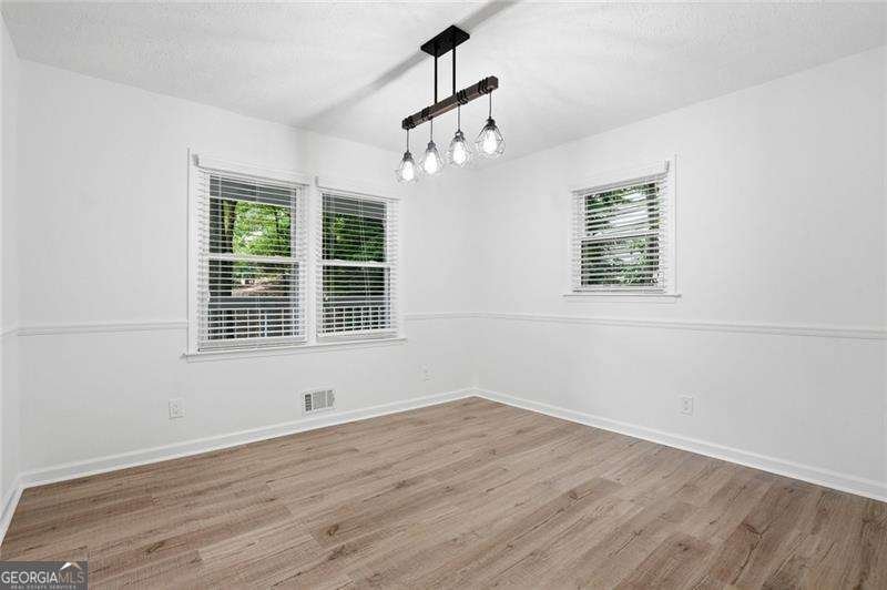 408 Riverlake Court Woodstock - Photo 12