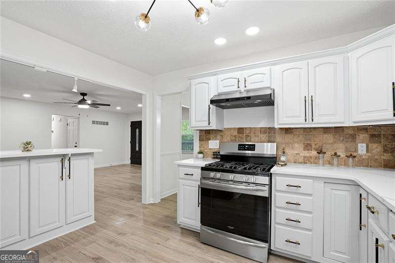 408 Riverlake Court Woodstock - Photo 9