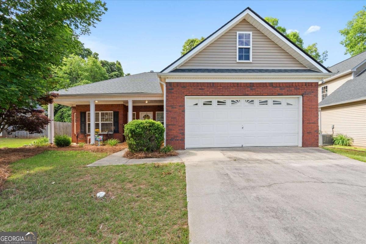 117 Autumn Glen Drive Carrollton - main photo