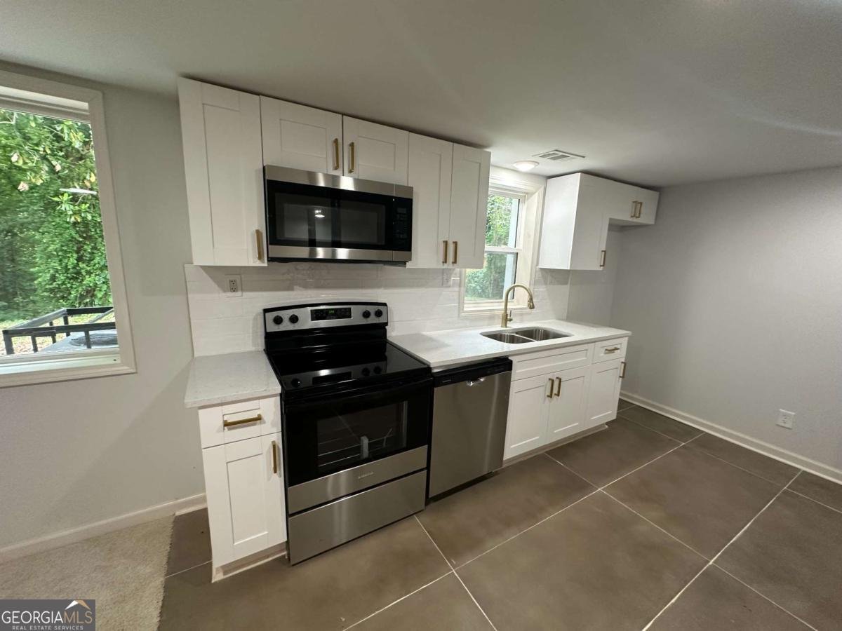 2676 Miriam Lane Decatur - Photo 16