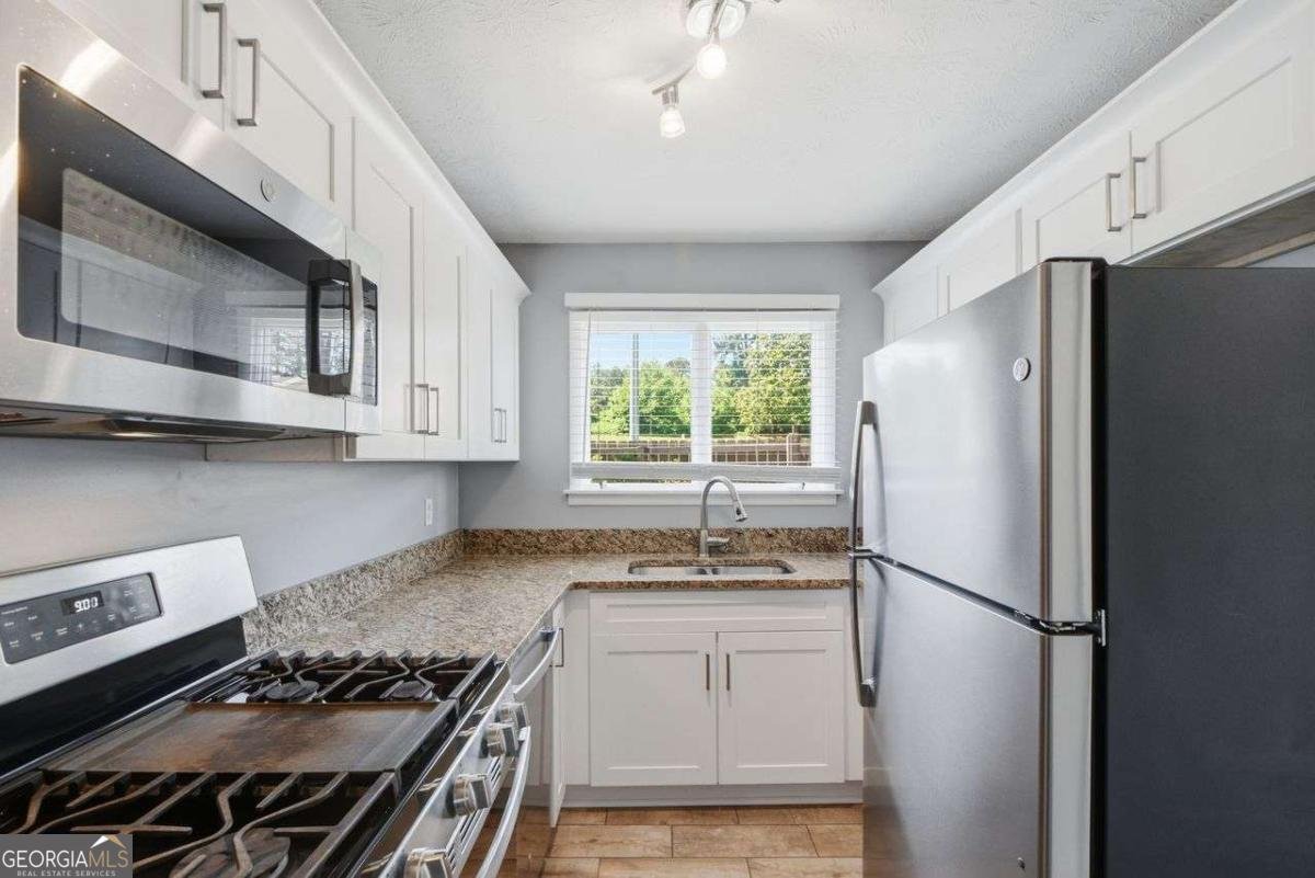 1204 Ashborough Terrace Marietta - Photo 7