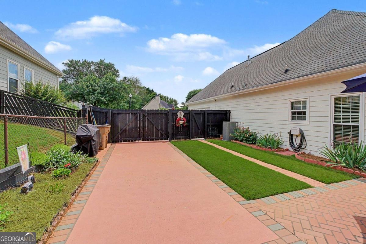 4045 Cherry Ridge Walk Suwanee - Photo 7