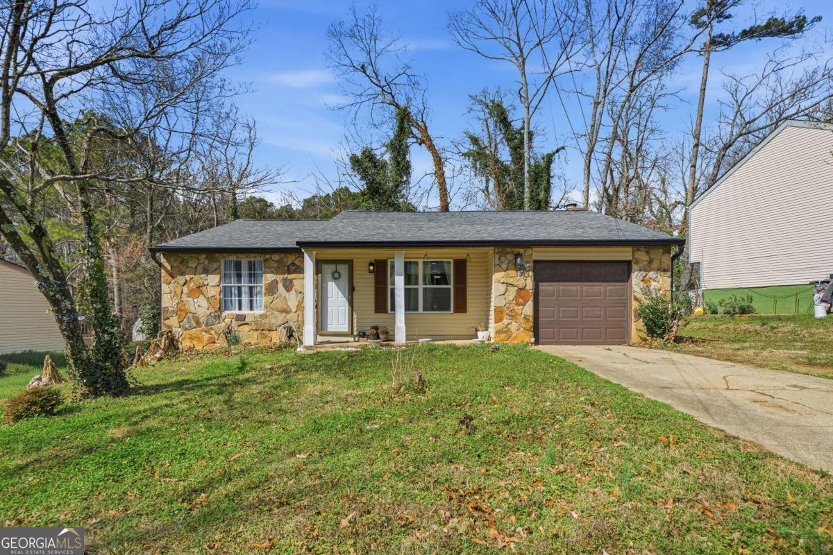 1337 Muirforest Drive Stone Mountain - main photo