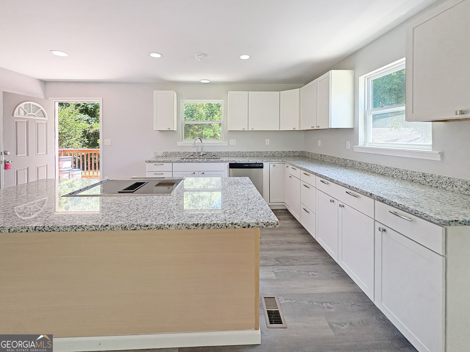 24 George Street Forsyth - Photo 8