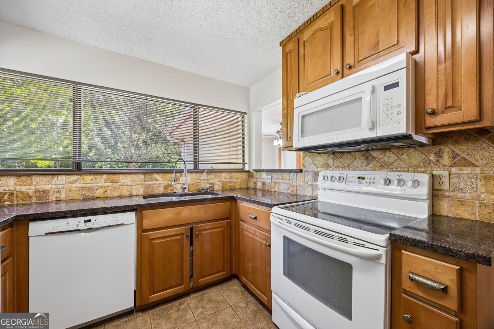 401 Powder Horn Road St. Marys - Photo 16
